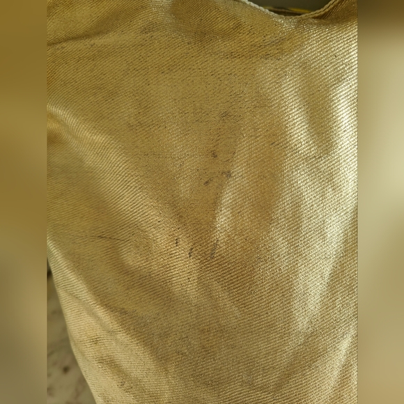 Betsey Johnson Rare Vintage "Bundle Up With Me" Gold Tote Bag | GUC - Picture 12 of 16